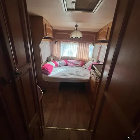 каравана чайка Campsite
